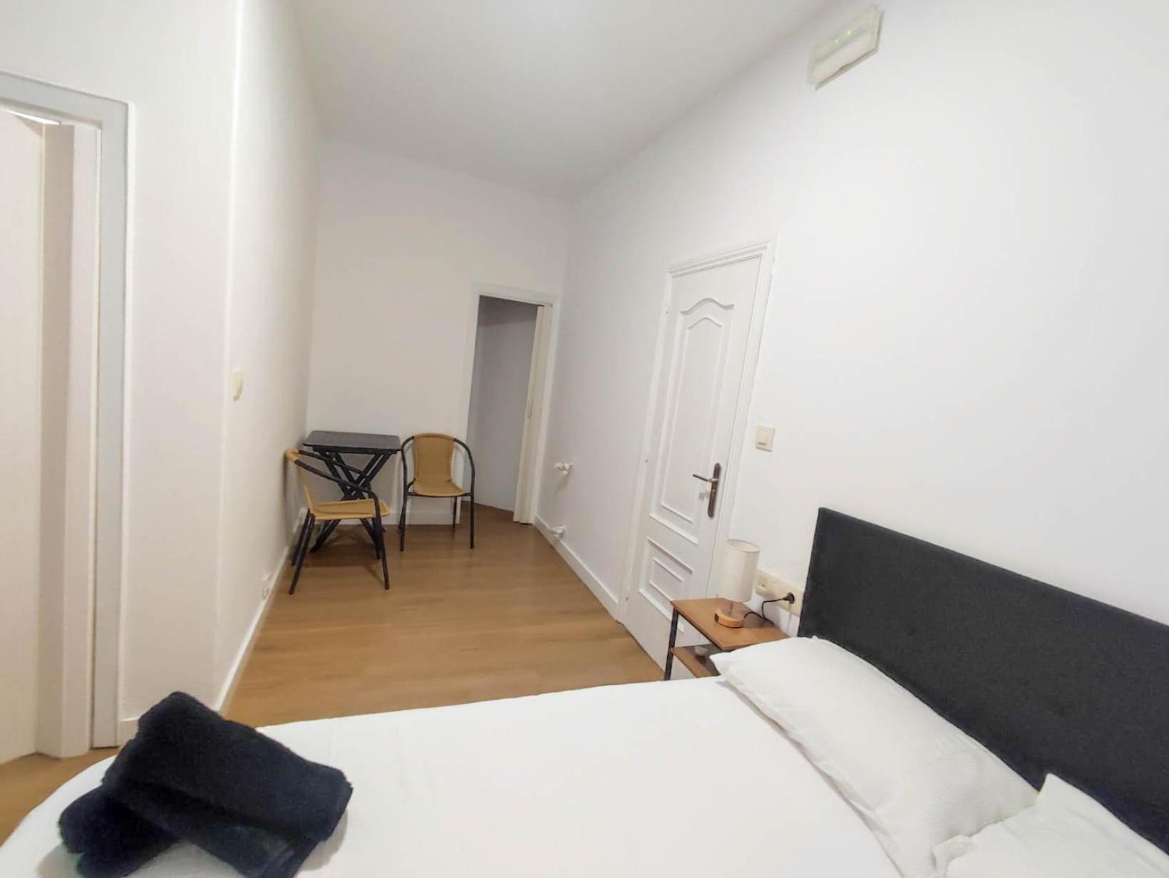 Hostal Airinos De Vigo Luaran gambar